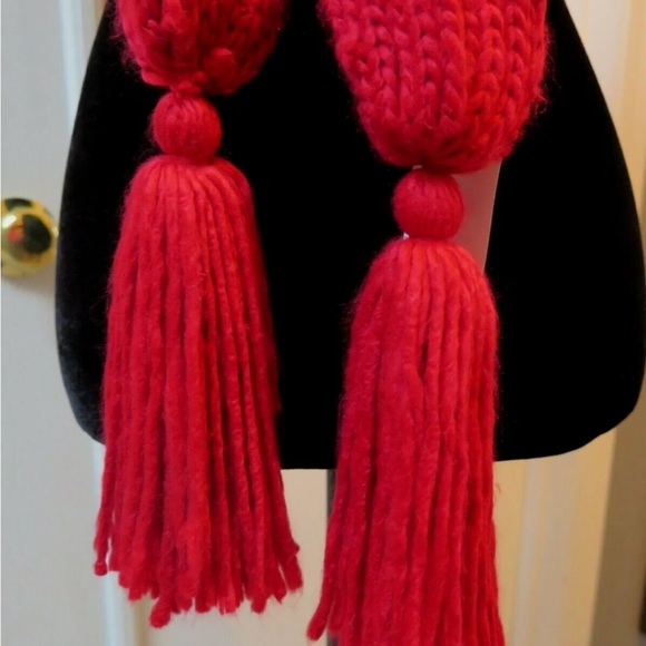 NWT Old Navy Sweater Knit Scarf with Tassles - Picture 2 of 7